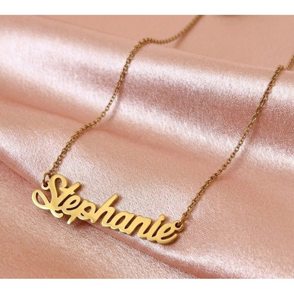 Vintage Stephanie Nameplate Necklace Gold Tone Script Pendant 18in